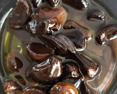 oliva Dientes Pelados en Aceite de Oliva x100gr